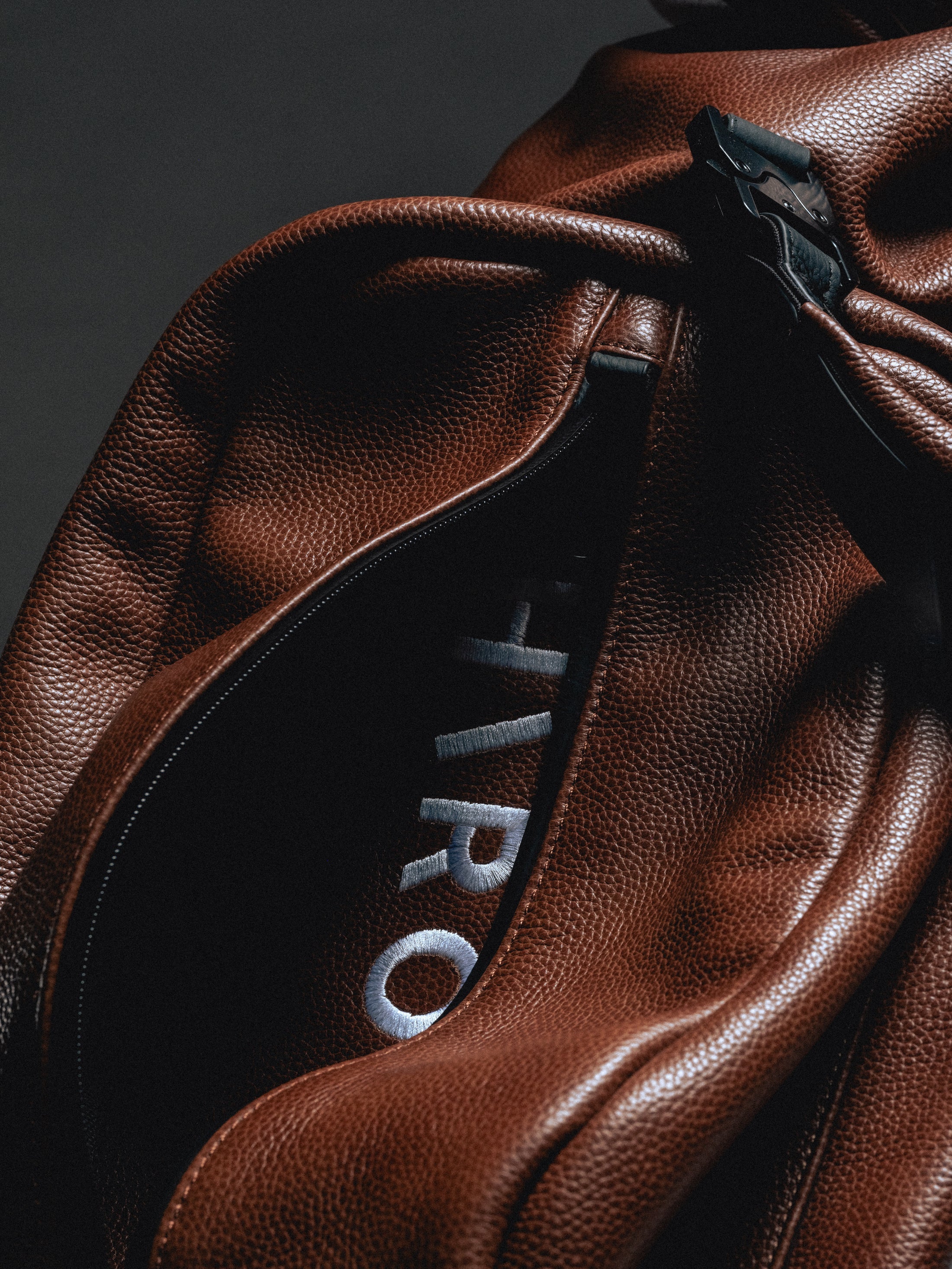 Hiroki Leather Sunday Golg Bag
