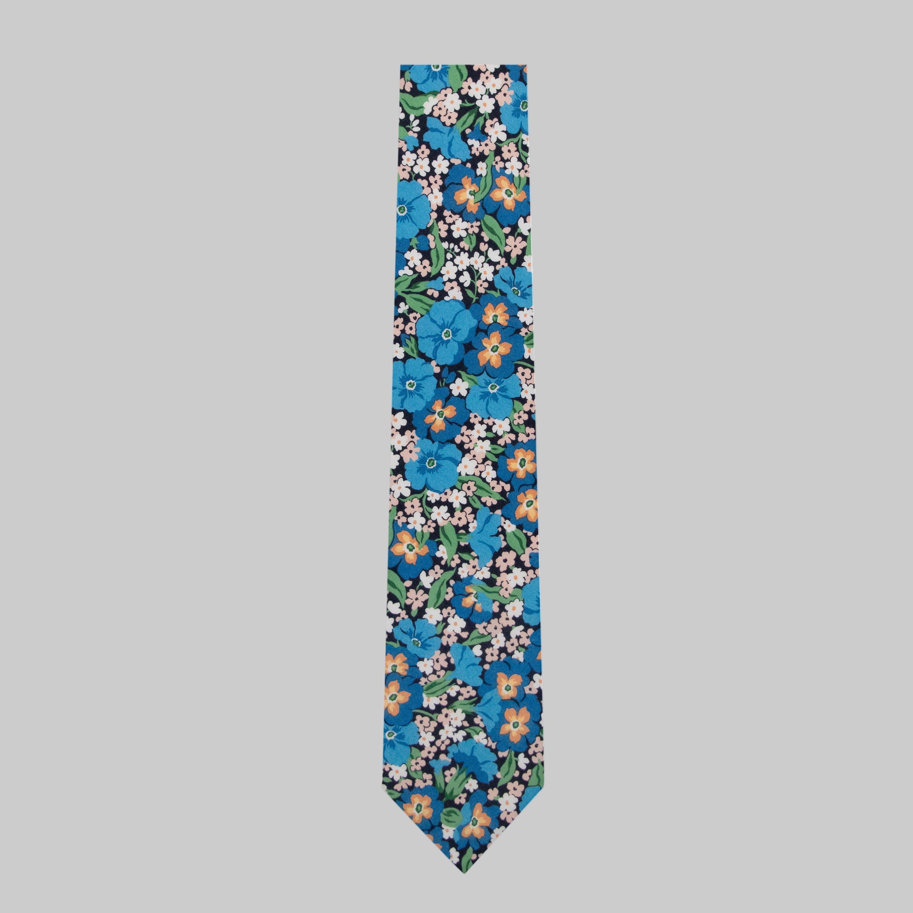 Gisou-Liberty Tie