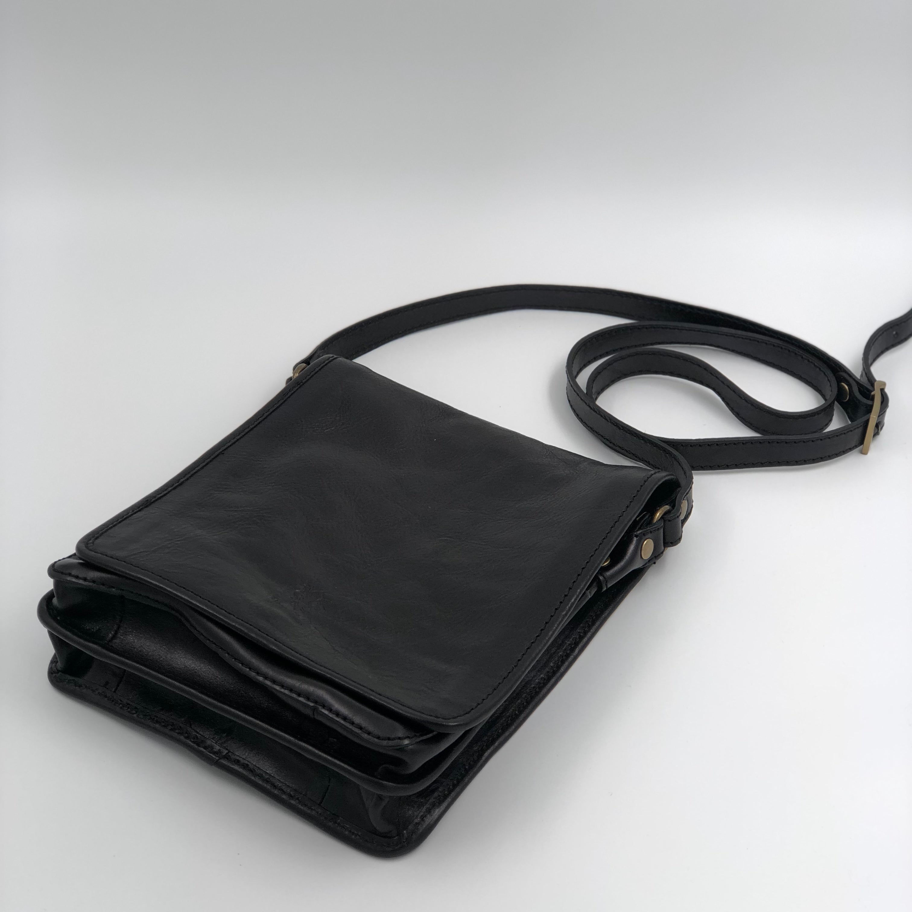 Leather Messenger Bag - Black
