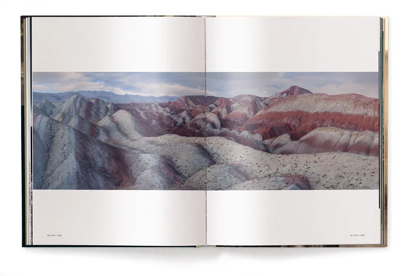 A Tribute to Mother Earth Marsel van Oosten